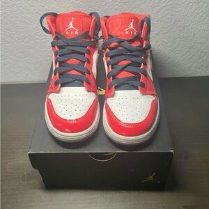 Air Jordan 1 Mid SE 'Barcelona Sweater'